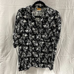 Done Down Under Vtg 1980s Black White Mens Shirt Sailboat Print Button Up Size M